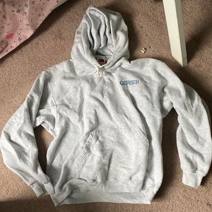 White/grey hoodie